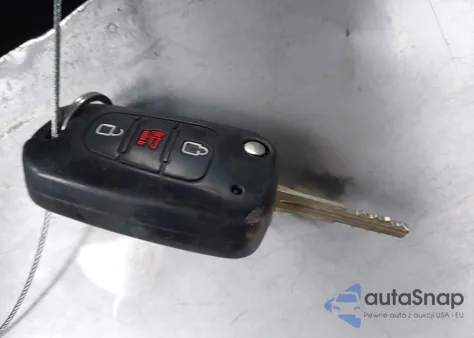 2011 Kia Soul + из США, поврежденный, VIN KNDJT2A27B7329148